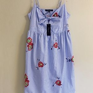 Romeo & Juliet Rose Motif Tie-Up Front Dress